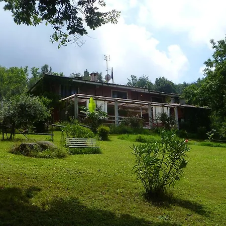 Couette-café Fattoria Sequoia 3*